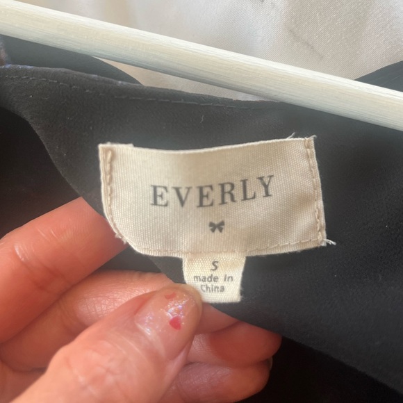 Long Black Floral Dress 💐 - Picture 2 of 3